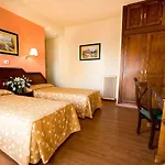 Monarque Cendrillon 3* Фуэнхирола