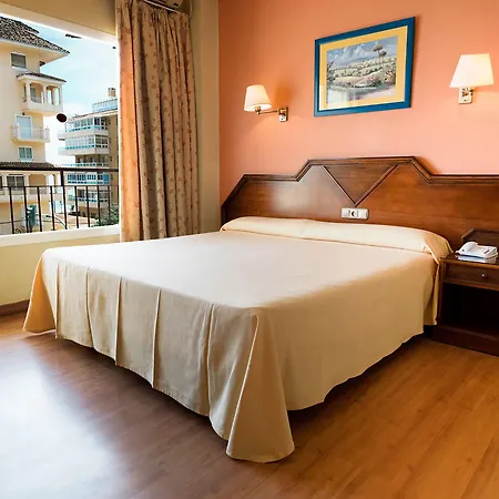 Monarque Cendrillon Hotel