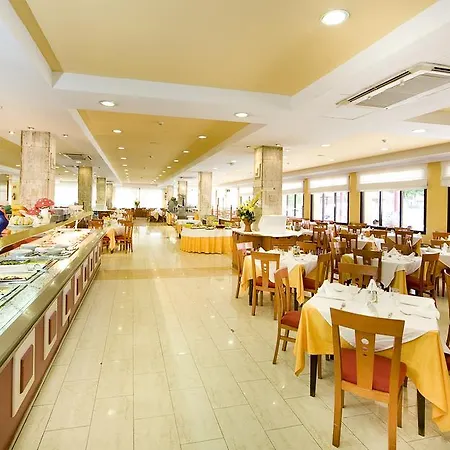 Monarque Cendrillon Hotel Fuengirola