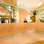 Monarque Cendrillon Szálloda Fuengirola