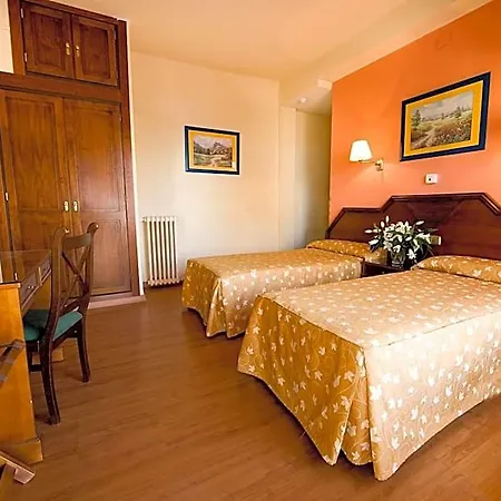 Hotel Monarque Cendrillon 3*
