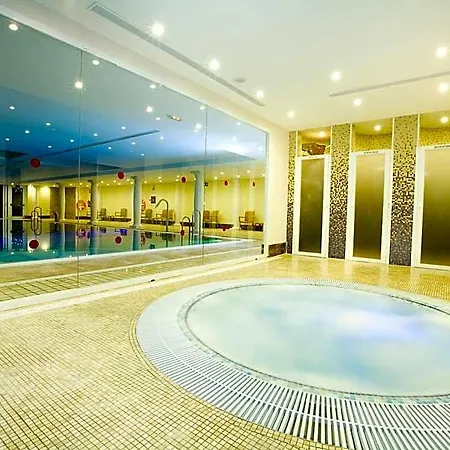 Monarque Cendrillon Hotel 3*
