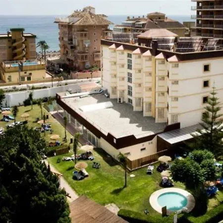 Monarque Cendrillon Hotell 3*