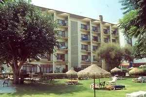 Monarque Cendrillon Hotel