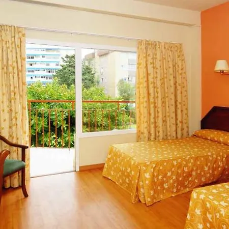 Monarque Cendrillon Hotel